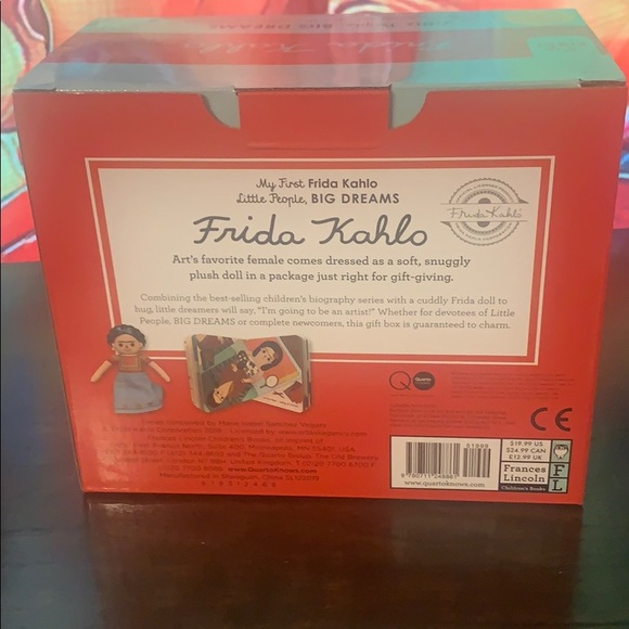 Frida Khalo Doll & Book Set - Picture 3 of 5